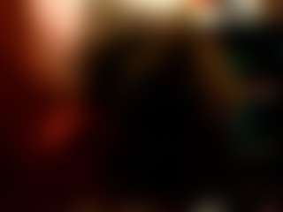 Live cam show with Cumbrella - Facial on StripNow