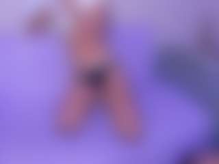 Live-camshow met bemylover31 - Small Tits op Camsoda