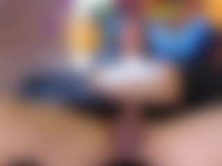 Live cam show with victoriaAleia - Young Adult on Milf Play