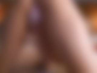 Live cam show with Adeline - Ahegao on AdultVida.com