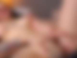 Live cam show with Adeline - Athletic White on crypto-cams | sweden