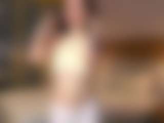Live cam show with Adeline - Green Eyes on TeamSkeetLive