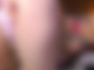 Live cam show with Adeline - Green Eyes on StripNow