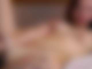 Live cam show with Adeline - Ass Clapping on madthumbs