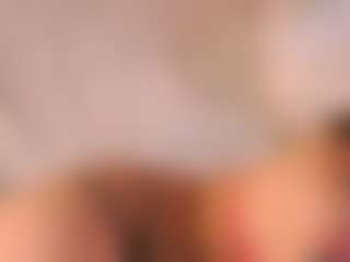 Live cam show with Adeline - Ass Clapping on Camsoda
