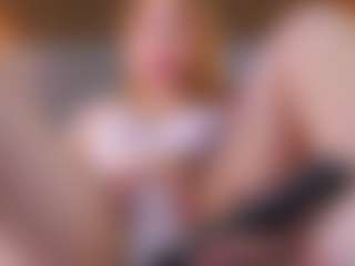 Live cam show with Adeline - Teen (18+) on Camsoda