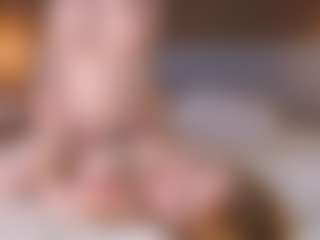 Live cam show with Adeline - Sexwebcam Athletic on AdultVida.com