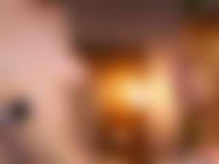 Live cam show with Adeline - Green Eyes on camtv