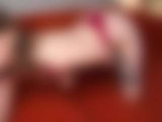 Live cam show with Adeline - Ass Clapping on StripNow