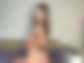 Live cam show with KareyTringham - Tittyfuck on Camsoda