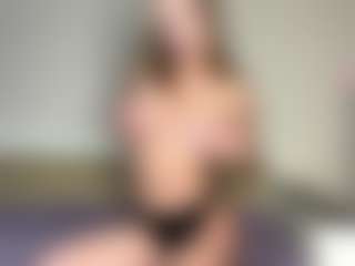 Live cam show with KareyTringham - Tittyfuck on chickslive.net