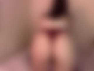 Emilia's Live Sex Cam Show