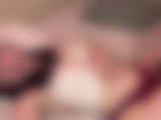 Emilia's Live Sex Cam Show