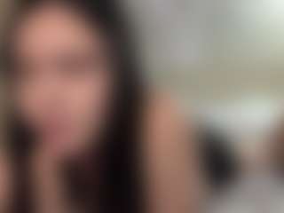 Live cam show with Emilia - Pegging on Camsoda