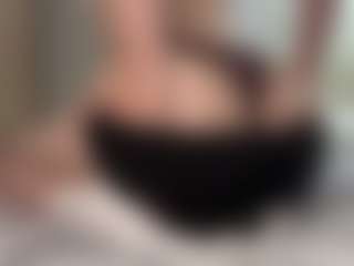Live cam show with Emilia - Pov on madthumbs