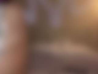 Live cam show with Emilia - Normal on Camsoda