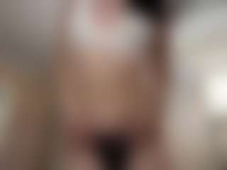 Live cam show with Emilia - Pegging on Milfs Live