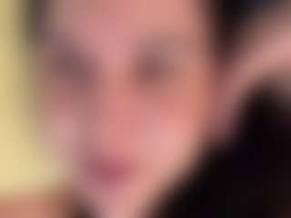Live cam show with Emilia - Bikini on Soda Cam