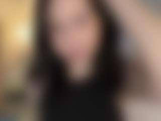 Live cam show with Emilia - Bikini on CamClone