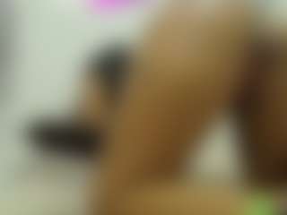 Live cam show with Naomylynch - Erotic Dance on Camsoda
