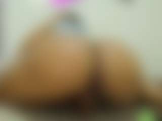 Naomylynch's Live Sex Cam Show