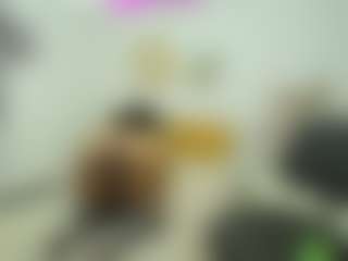 Naomylynch's Live Sex Cam Show