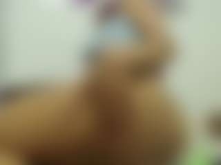 Live cam show with Naomylynch - Public Ebony on TastyBlacksLive
