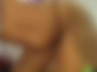Live cam show with Naomylynch - Natural on Camsoda