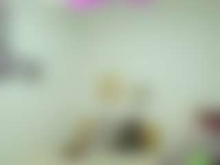 Live cam show with Naomylynch - Ebony on Big Tits