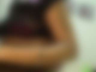 Live cam show with Naomylynch - Black Small Tits on Camming Site