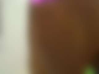 Live cam show with Naomylynch - Latina Toys on Taboo Cams XXX