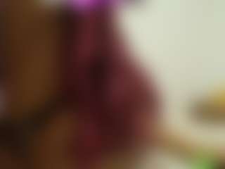 Live cam show with Naomylynch - Public Lovense on liverealitysex.com