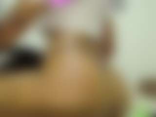 Naomylynch's Live Sex Cam Show