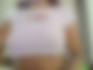 Live cam show with Naomylynch - Lush on CamwithHer