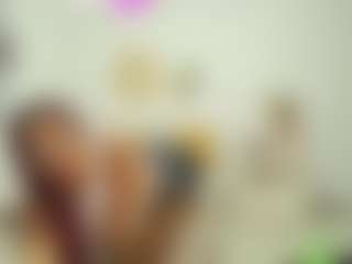 Live cam show with Naomylynch - Anal Toys on Camming Site