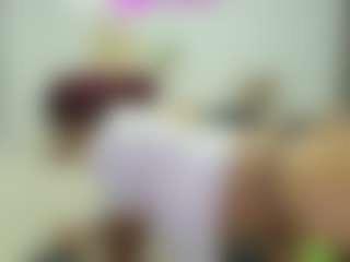 Naomylynch's Live Sex Cam Show