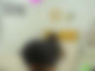 Live cam show with Naomylynch - Ebony Small Tits on CamwithHer