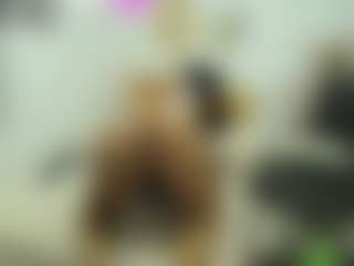 Live cam show with Naomylynch - Camel Toe on xfollow cams