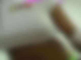 Live cam show with Naomylynch - Dildo on CamSodaAdn
