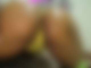 Live cam show with Naomylynch - Dirty Talk on Fit Hotties