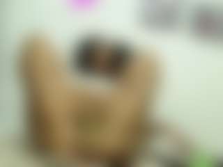 Live cam show with Naomylynch - Full Nudity on hrnylive.com