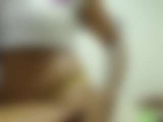 Live cam show with Naomylynch - Tease Black on googirlz