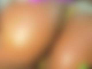 Live cam show with Naomylynch - Brown Eyes Ebony on Instabang
