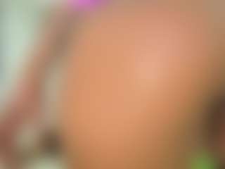 Live cam show with Naomylynch - Public BBW on Stripli.com