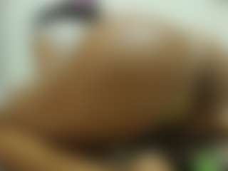 Live cam show with Naomylynch - Twerk on fuklive.com