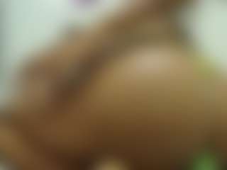 Live cam show with Naomylynch - Big Tits Small Tits on SmokeAndPoke