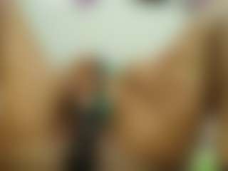 Live cam show with Naomylynch - Deepthroat on fuck-show.com