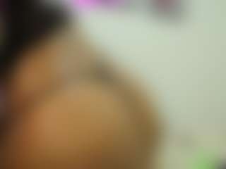 Naomylynch's Live Sex Cam Show