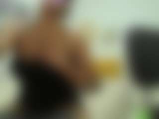 Live cam show with Naomylynch - Lovense Small Tits on Camsoda