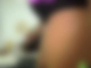 Naomylynch's Live Sex Cam Show
